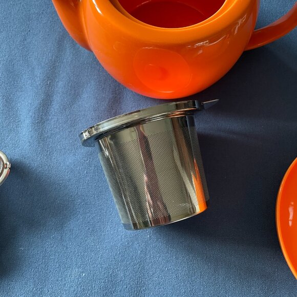 T2 PersonaliTEA Teapot with Cup and Saucer and Tea Basket-New! - Picture 4 of 15